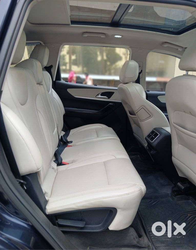 Mahindra Xuv700 2.2 Ax 7 Diesel At Luxury Pack Str, 2023, Diesel