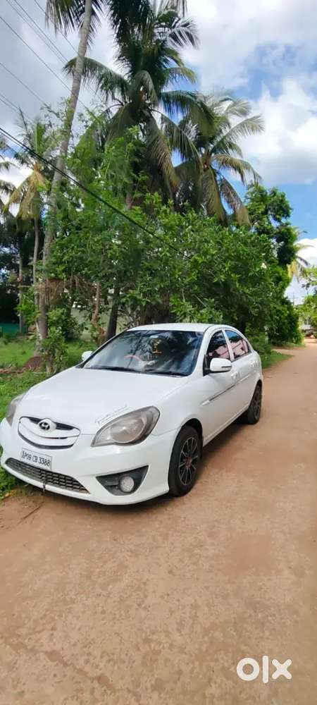 Hyundai Verna Diesel Manual 2010