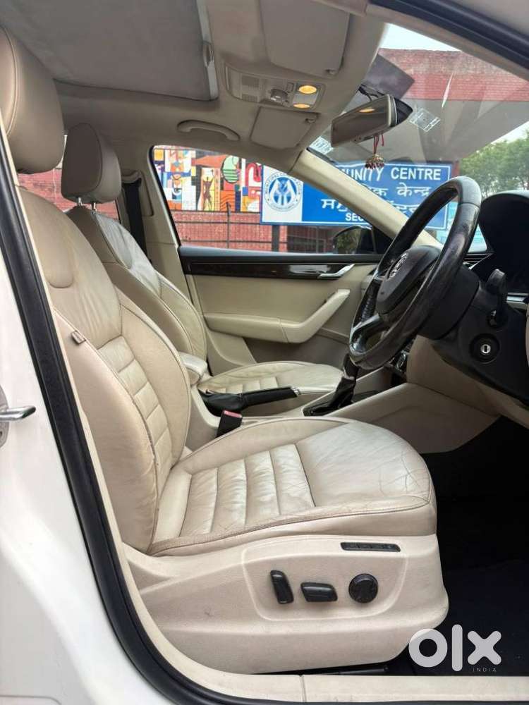 Skoda Octavia 2.0 Elegance Tdi Cr At, 2014, Diesel