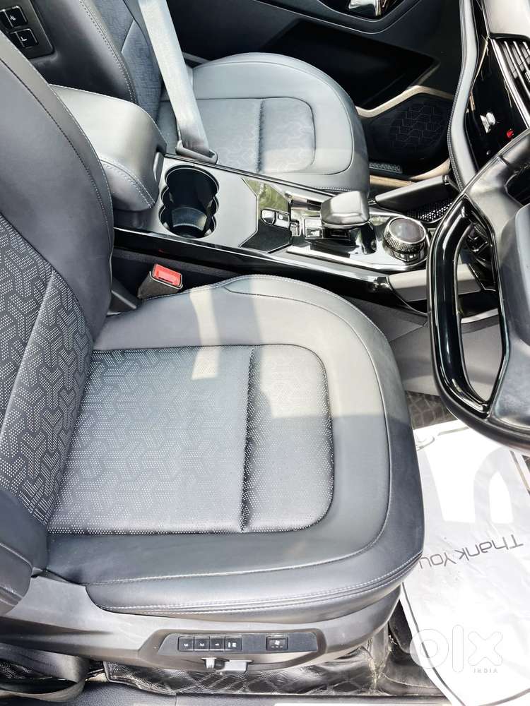 Tata Safari Accomplished X Plus 7 Str Dark Edition At, 2024, Diesel