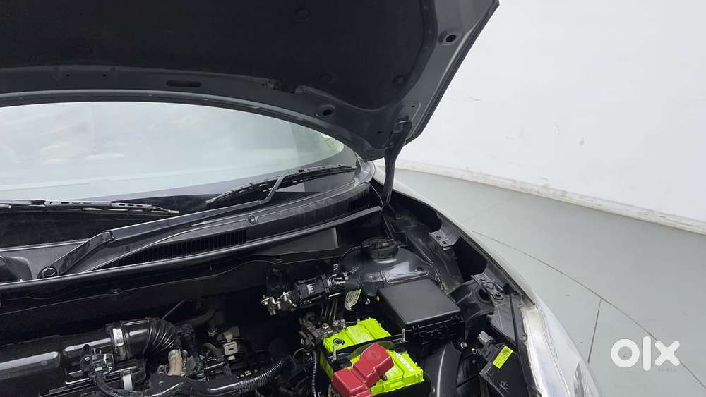 Maruti Suzuki Swift Vvt Vxi, 2021, Petrol