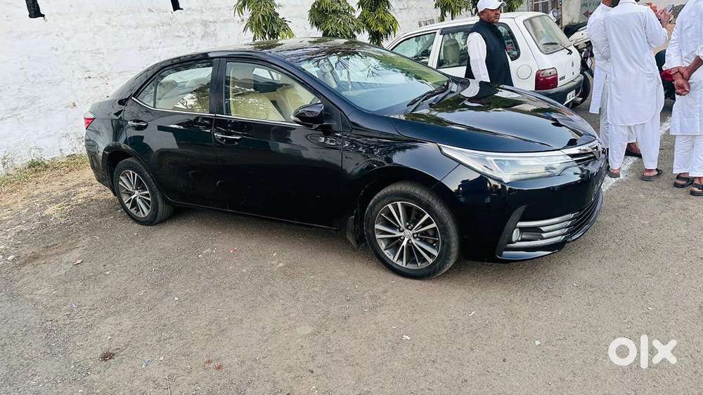 Toyota Corolla Altis 2017 Petrol Well Maintained