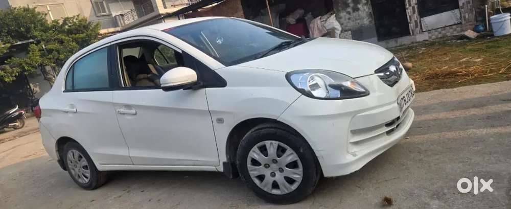 Honda Amaze 2015 Petrol 40500 Km Driven