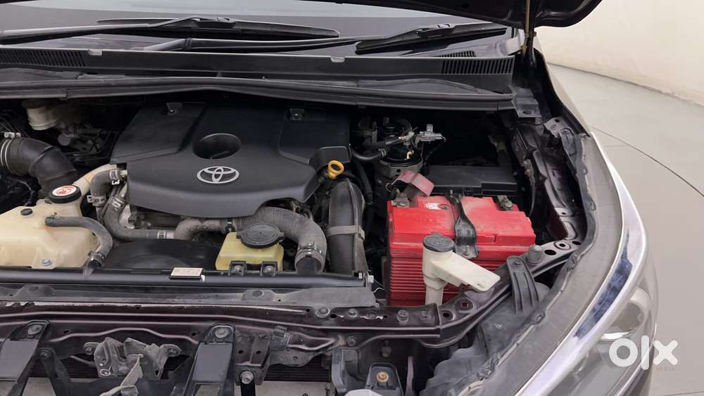 Toyota Innova Crysta 2.8 Zx At 7 Seater, 2017, Diesel