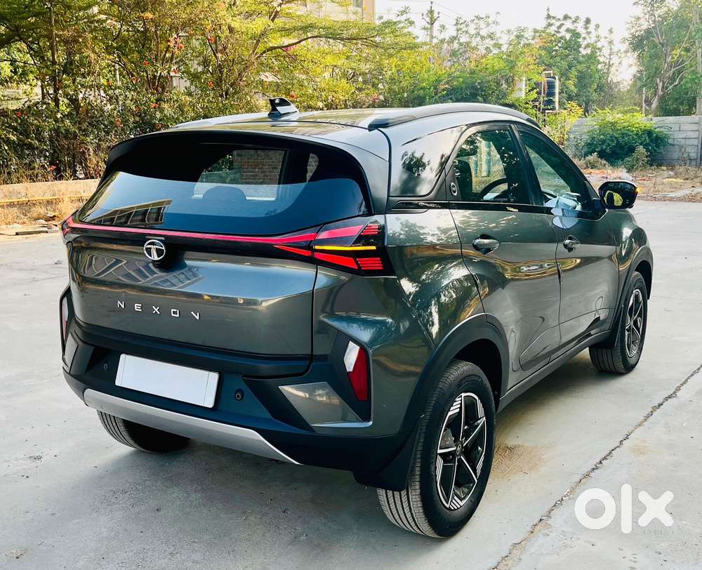 Tata Nexon Fearless Plus S 1.5 Revotorq Diesel 6 Amt Dt, 2023, Diese..