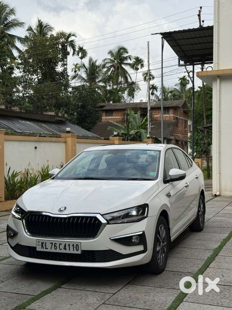 Skoda Slavia Petrol Automatic 2022