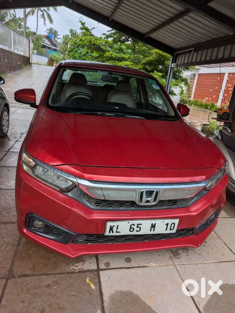 Amaze 2018 Diesel Cvt Automatic 1st Owner Excellent Condition