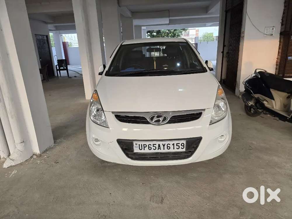 Hyundai I20 Sportz Petrol 2011