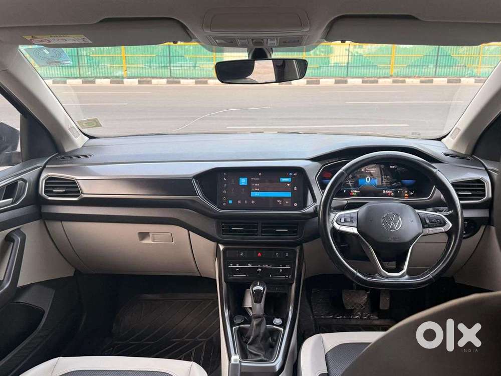 Volkswagen Taigun 1.0 Tsi Topline At, 2023, Petrol