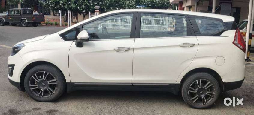 Uk08 Mahindra Marazzo M8 2020