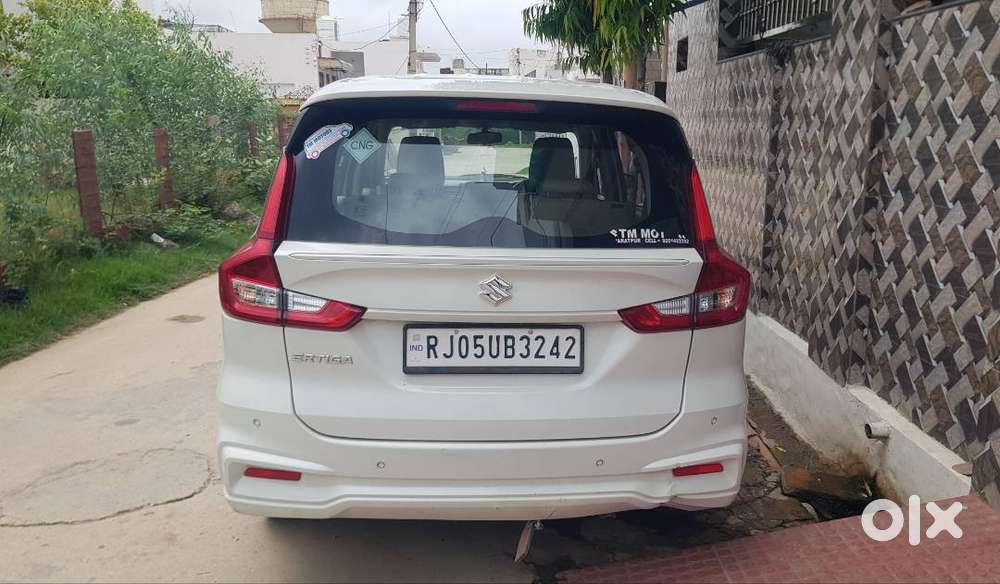 Maruti Suzuki Ertiga Vxi Cng, Model. 2025, 8 Month Old