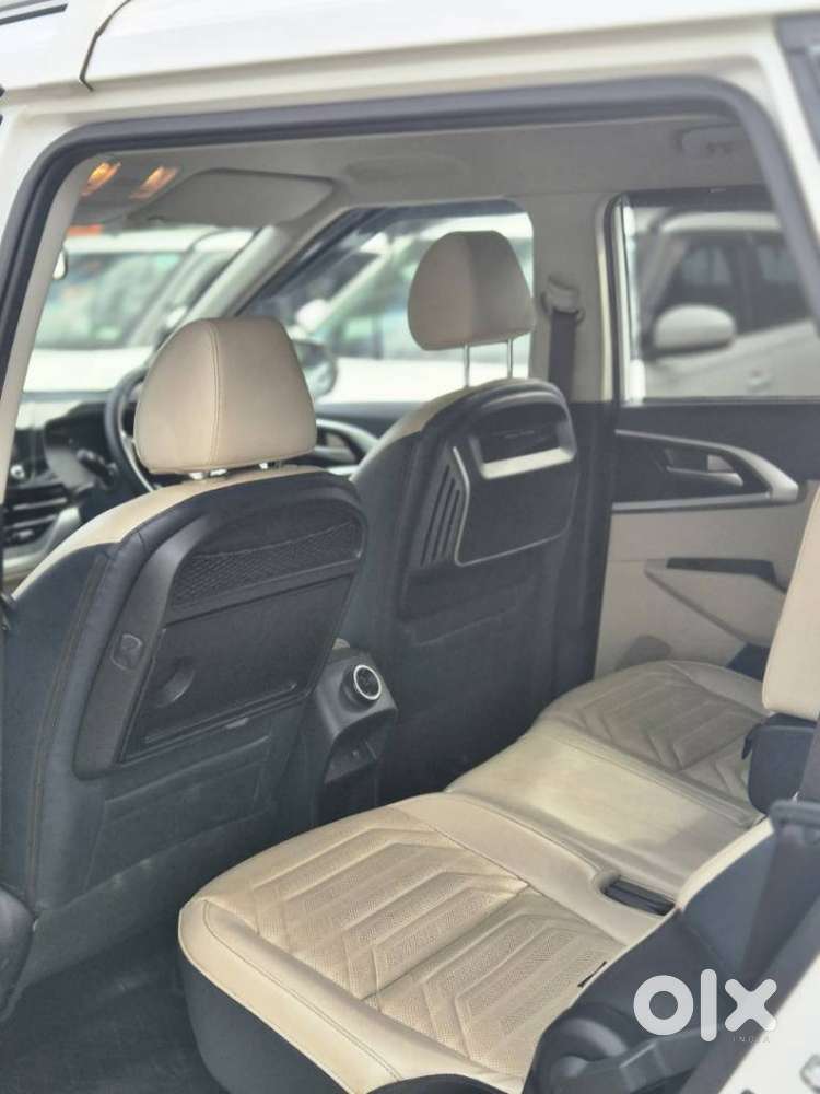 Kia Carens 1.4 Luxury 7 Str, 2022, Petrol