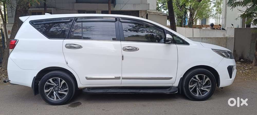 Toyota Innova Crysta 2.4 V 8 Str, 2022, Diesel