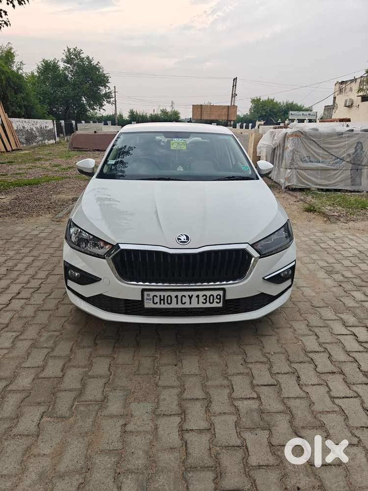 Skoda Slavia 2025 Petrol 42000 Km Driven