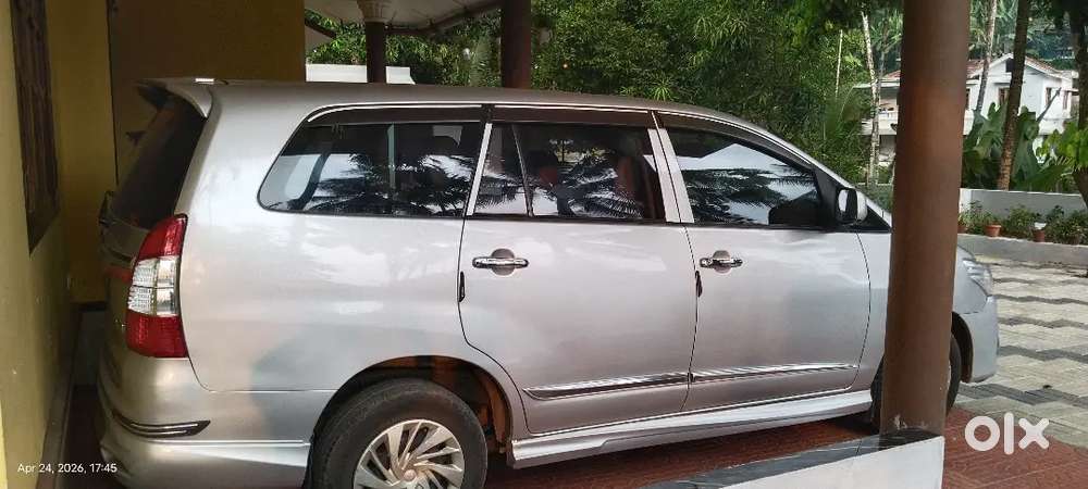 Toyota Innova G4 7 Seater