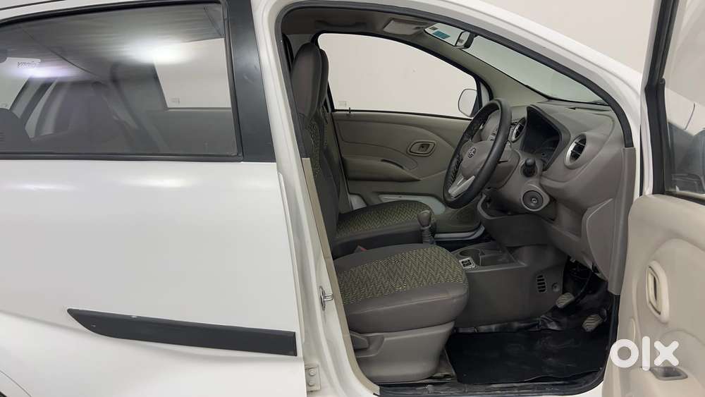 Datsun Redigo T Option, 2016, Petrol