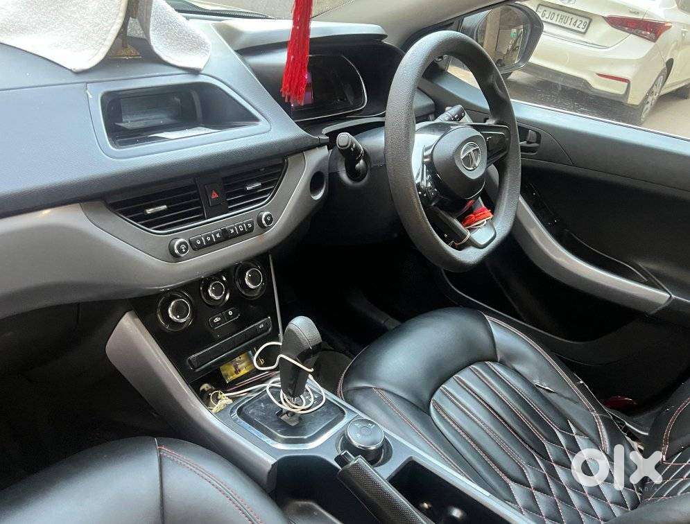 Tata Nexon 1.2 Revotron Xma Amt (s), 2021, Cng & Hybrids