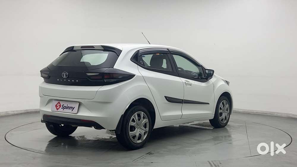 Tata Altroz 1.2 Xm, 2023, Petrol