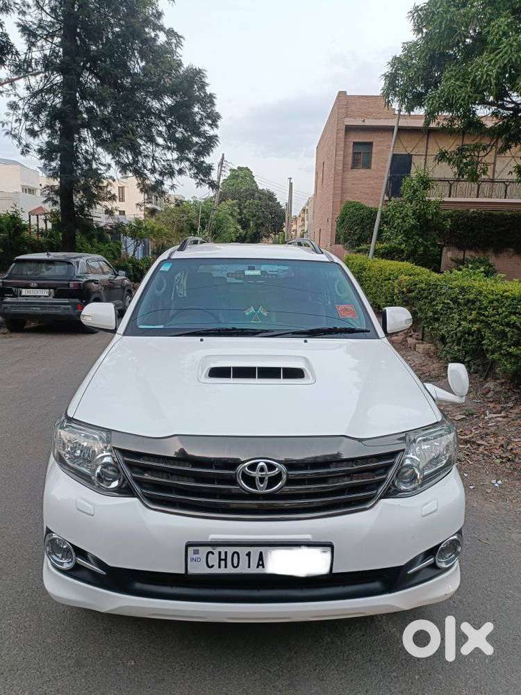 Toyota Fortuner 3.0 4x2 Automatic, 2013, Diesel