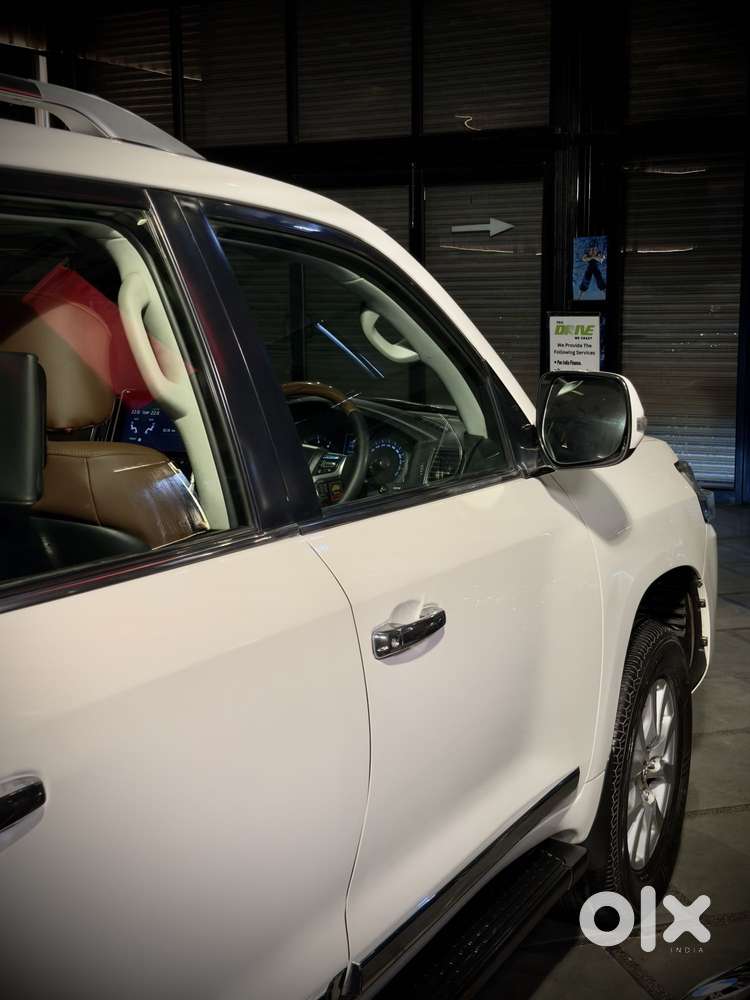 Toyota Land Cruiser [2015-2020] 4.5 Vx Lc 200, 2018, Diesel