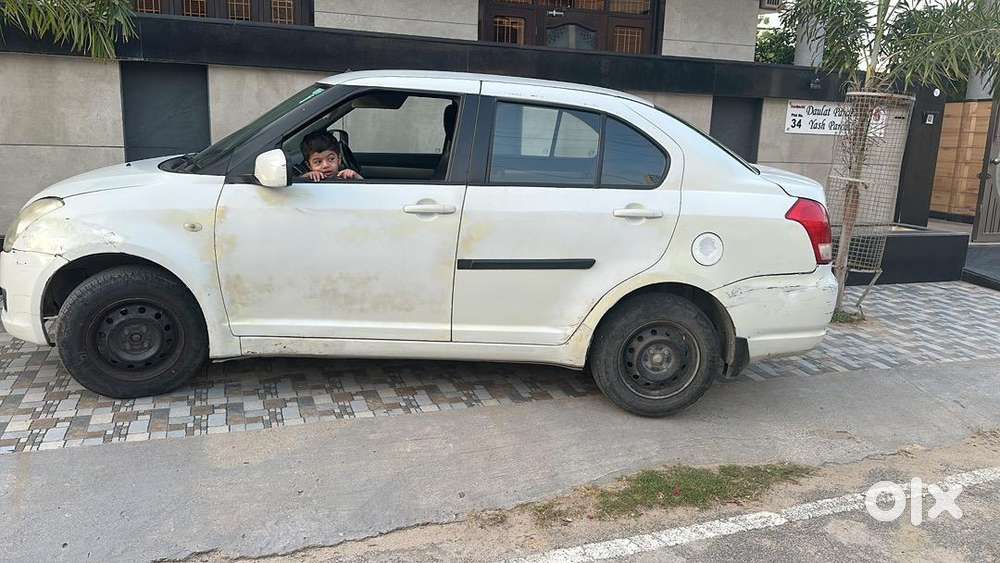 Maruti Suzuki Dzire Petrol 2011