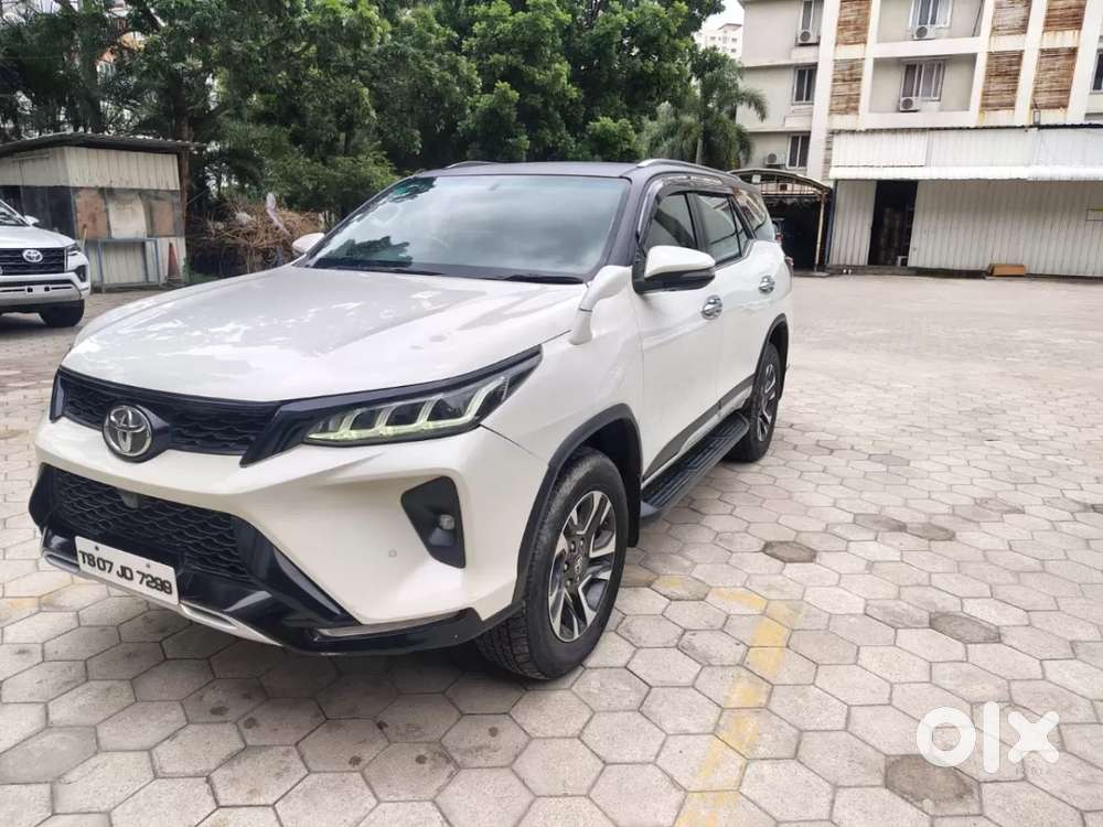 Toyota Fortuner Legender, 2022, Diesel
