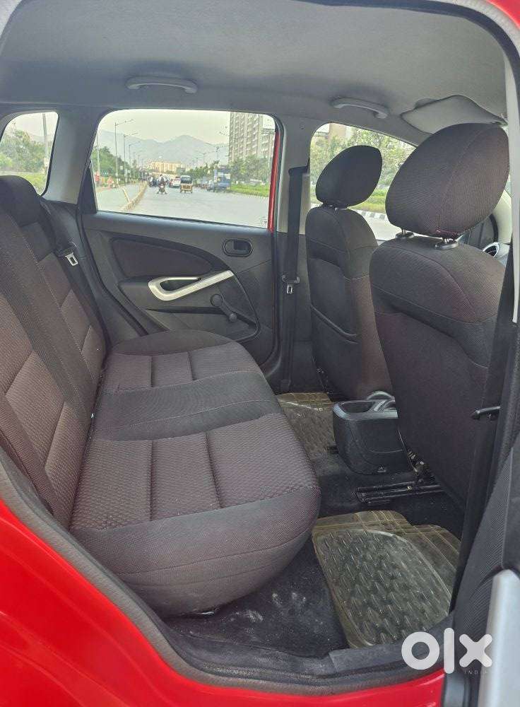 Ford Figo 1.2p Titanium Mt, 2010, Petrol
