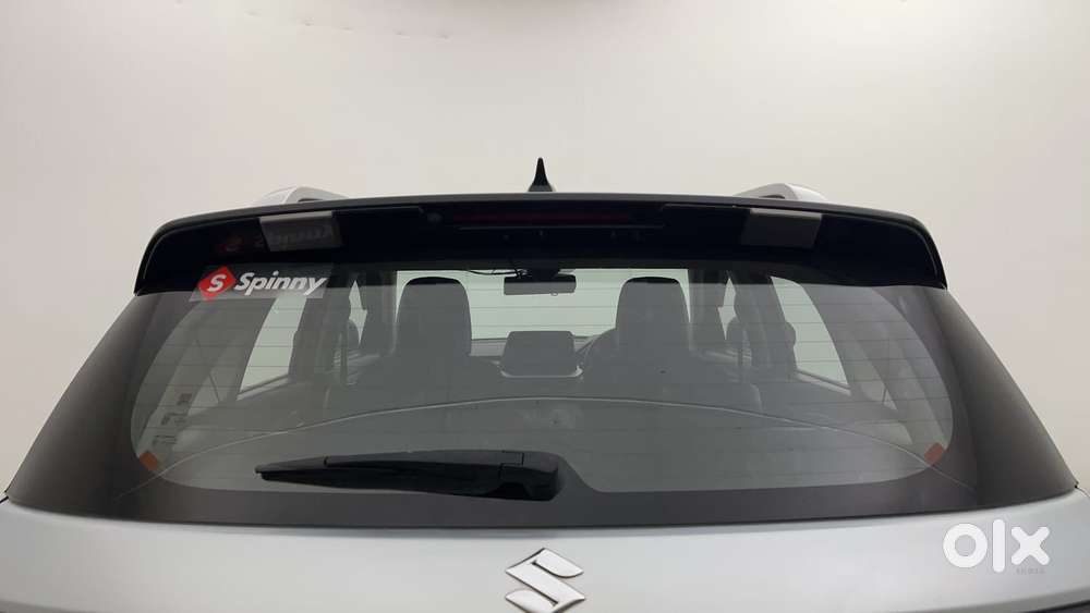 Maruti Suzuki Brezza 1.5 Zxi Plus Smart Hybrid Dual Tone, 2023, Petr..