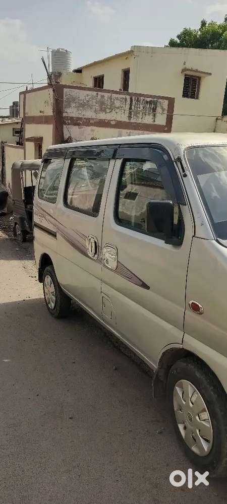 Maruti Suzuki Eeco 2015