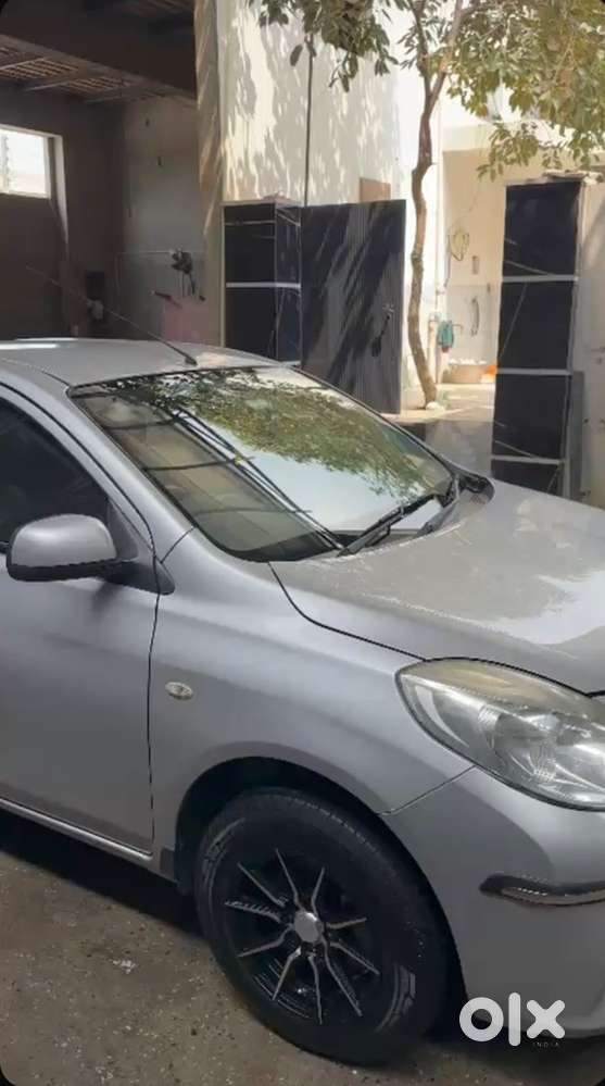 Nissan Sunny 2013 Petrol Well Maintained