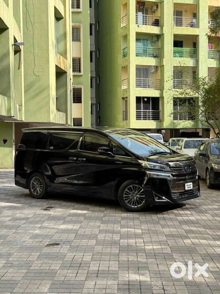Toyota Vellfire 2.5 Executive Lounge, 2020, Petrol