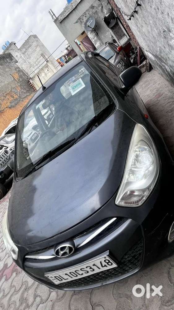 Hyundai I10 Sportz 2014  Cng+petrol  New Tyre  25+ Mil  Android Tv