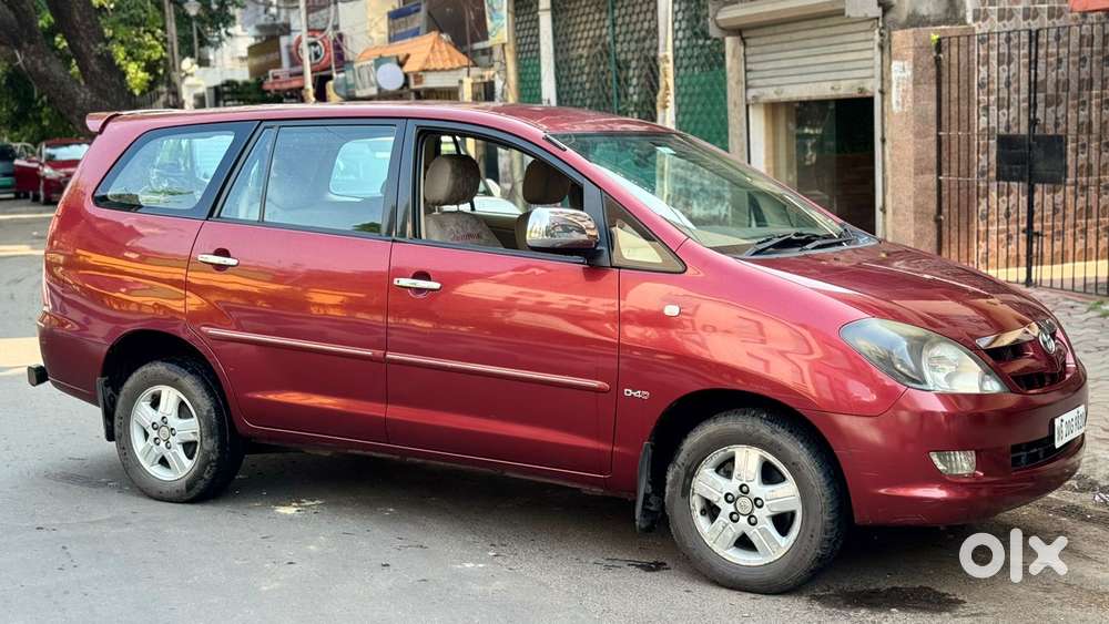 Toyota Innova 2004-2011 2.5 G4 Diesel 8-seater, 2006, Diesel