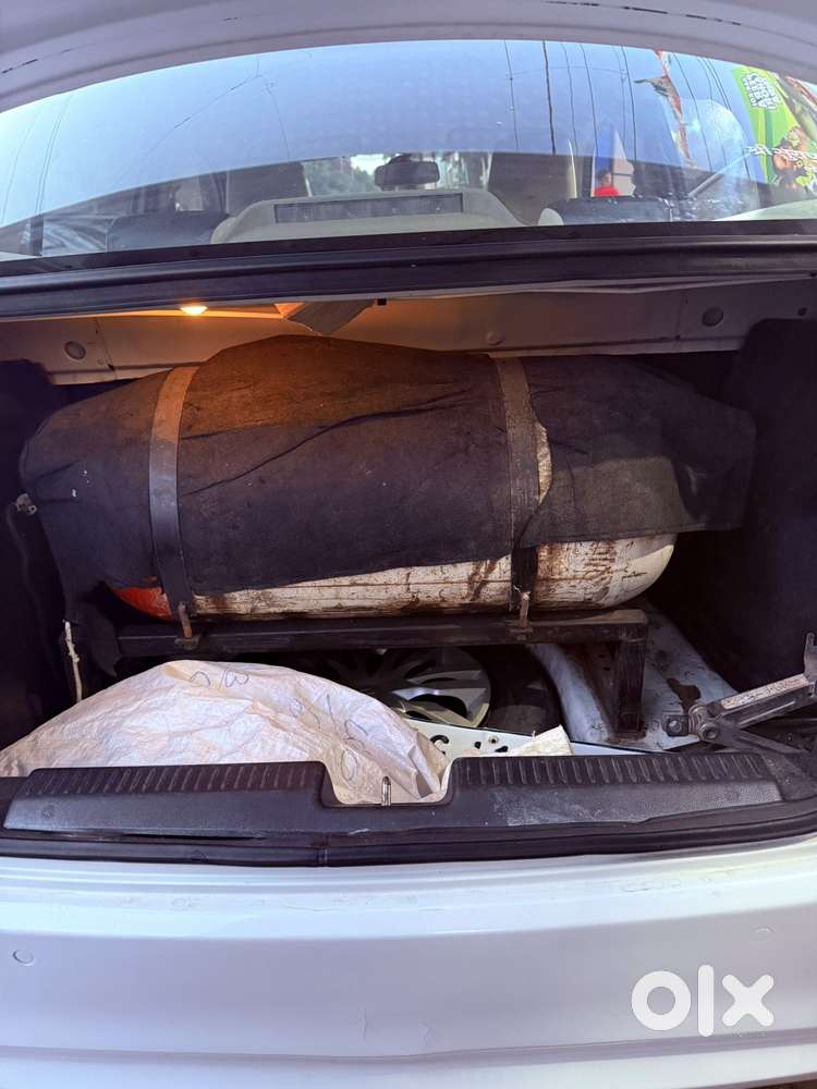 Maruti Suzuki Swift Dzire Vxi Optional, 2022, Cng & Hybrids