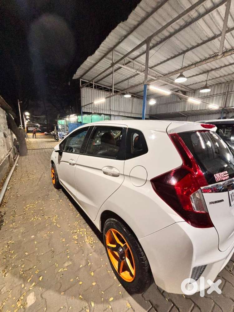 Honda Jazz 2015 Last Month Scratchless Condition