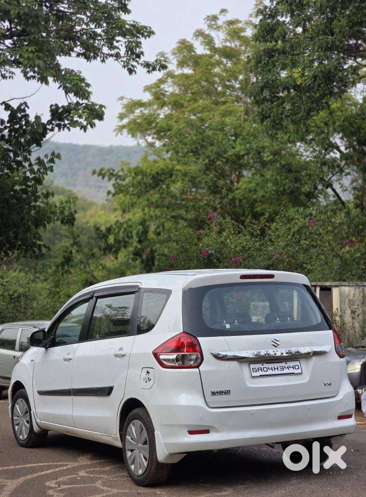 Maruti Suzuki Ertiga Vxi Shvs, 2017, Petrol