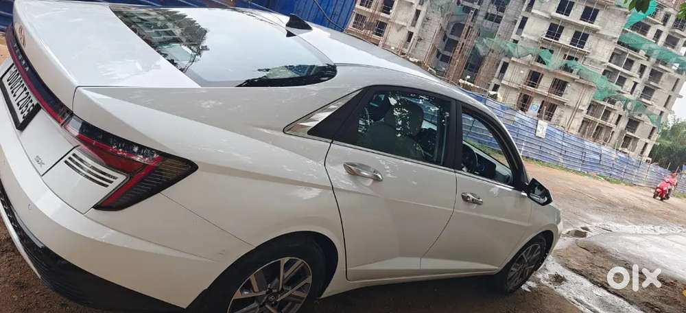 Hyundai Verna 2024 Petrol 17000 Km Driven ( Sun Roof)