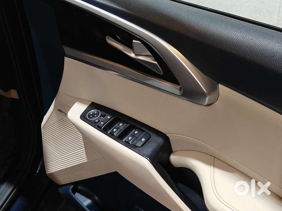 Kia Carens 1.4 Luxury Plus 6 Str, 2022, Petrol