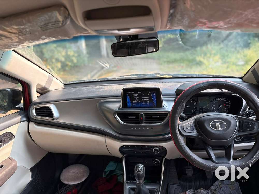 Tata Altroz Petrol 2021
