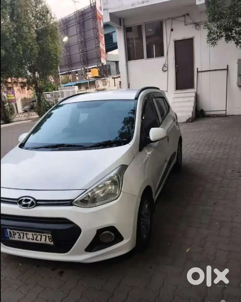 Hyundai Grand I10 2015 Diesel 114000 Km Driven