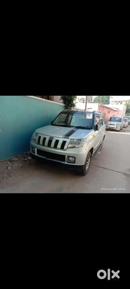 Mahindra Tuv 300 2018 Diesel Well Maintained