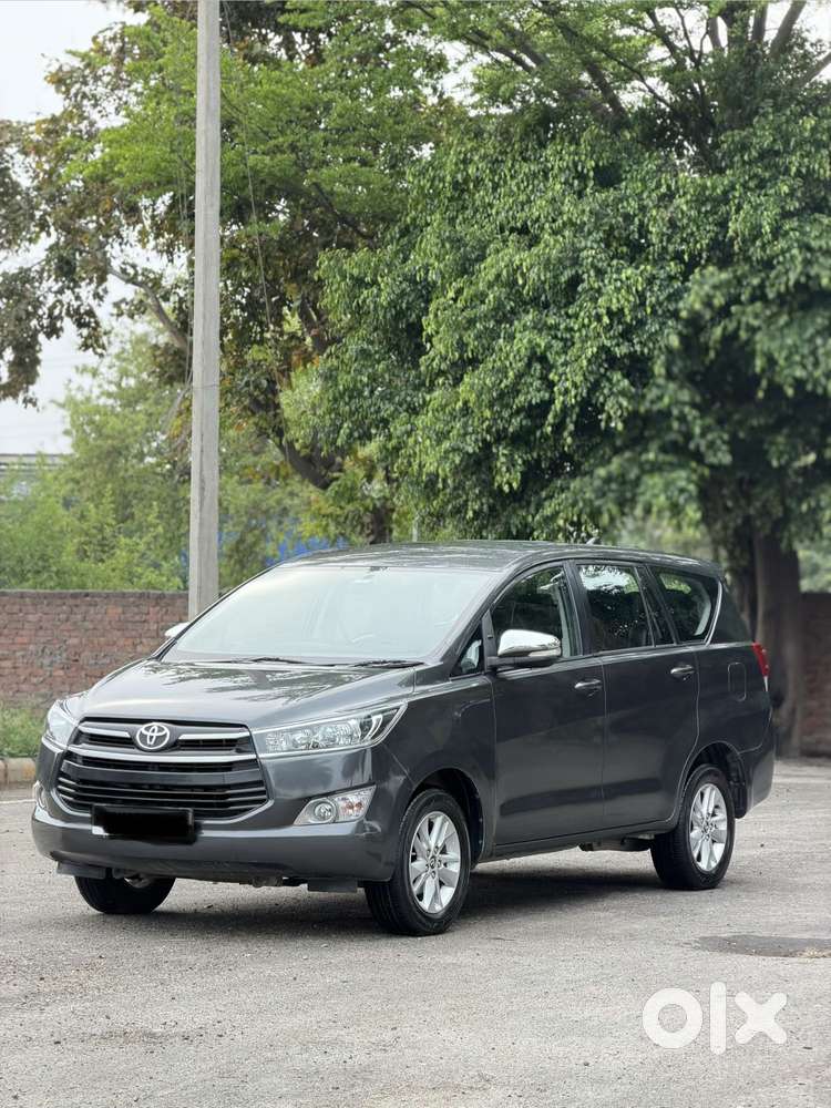 Toyota Innova Crysta 2.8 Gx At 8s, 2017, Diesel