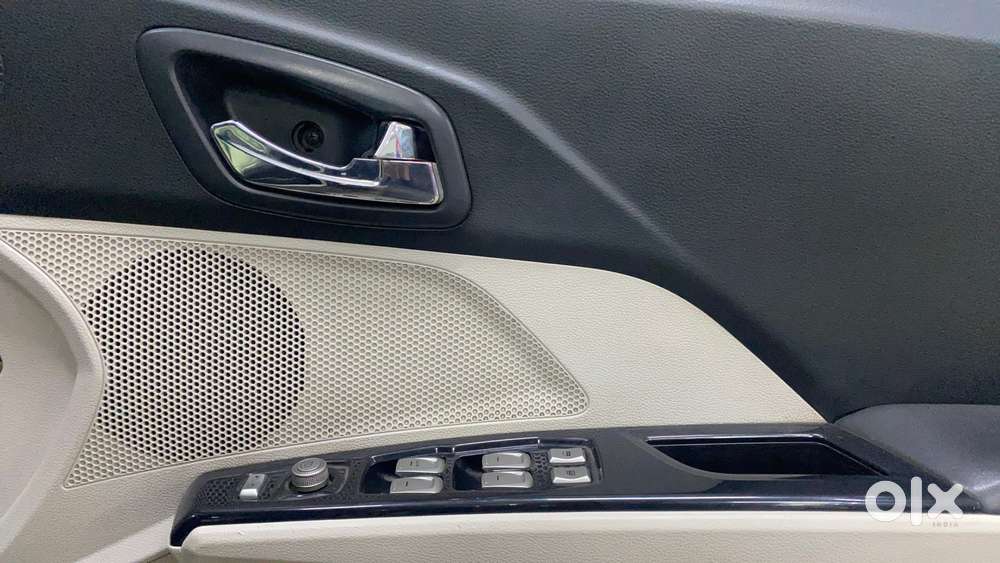 Mahindra Xuv300 W8 Diesel, 2019, Diesel