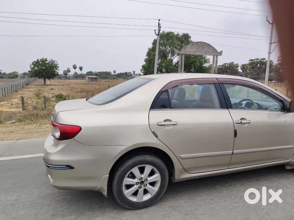 Toyota Corolla Altis 2012 High End Model Petrol