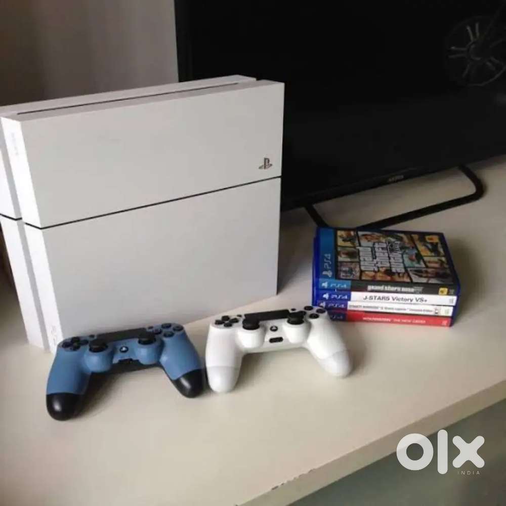 Pre owned ps4 console Games & Entertainment 1709550252