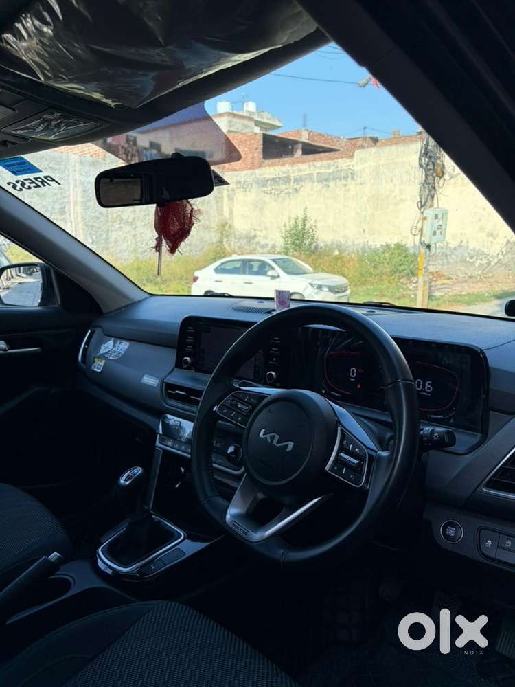 Kia Seltos 1.5 Htk Plus Petrol Mt 2024 | Black Colour |