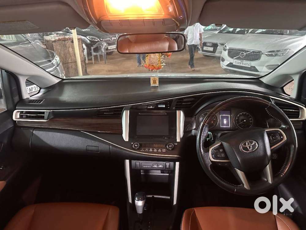 Toyota Innova Crysta 2.8 Z, 2017, Diesel