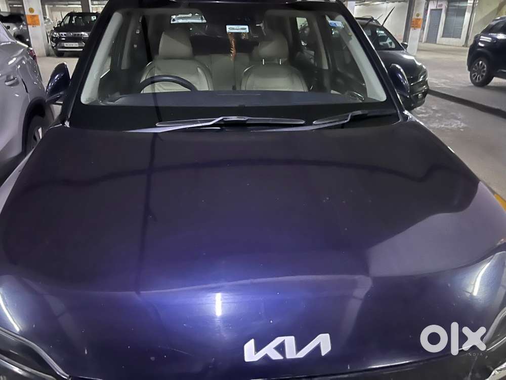 Kia Carens Petrol 2023