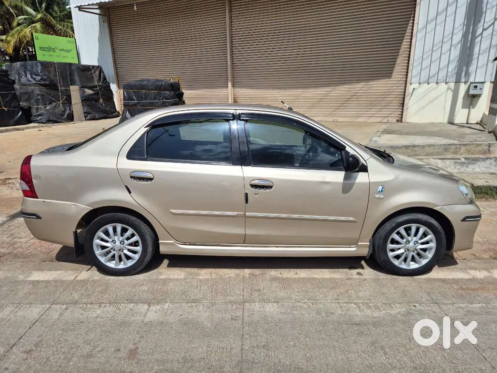 Toyota Etios 2011 Petrol 124000 Km Driven