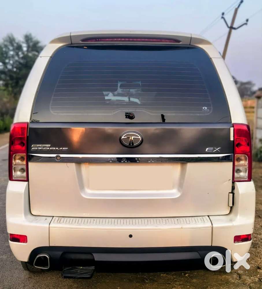 Tata Safari Storme 2017 Diesel 72000 Km Driven With Service Record